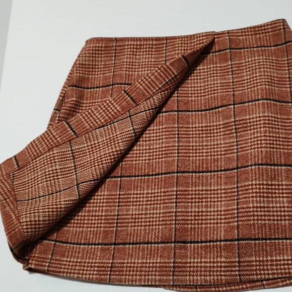 Brown Plaid Woolblend Gianni Bini Faux Wrap Skirt sz Small. - Picture 3 of 7
